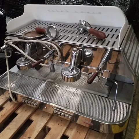 ELEKTRA BARLUME 2-GROUP COFFEE MACHINE
