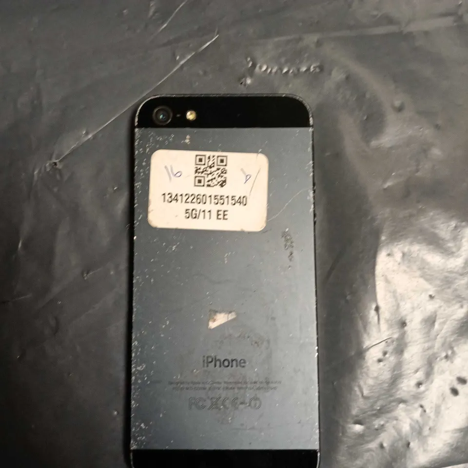 APPLE IPHONE 5 SMARTPHONE