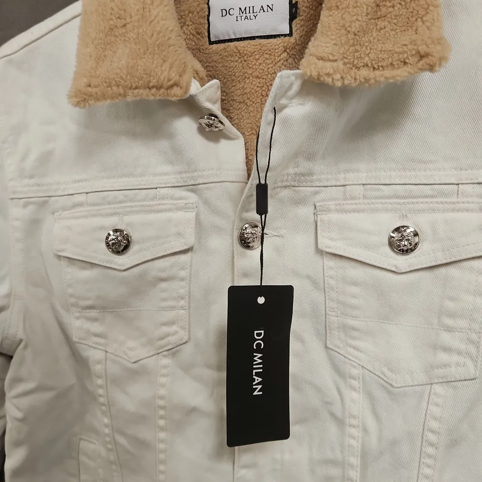 DC MILAN FUR INSIDE BUTTON JACKET IN WHITE - SMALL