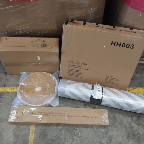 PALLET OF ASSORTED ITEMS INCLUDING: BLOWING-SUCTION MACHINE, LARGE WOODEN PET HOUSE, BAMBOO 4-TIER TOWEL LADDER, WOODEN TRAY, RUG