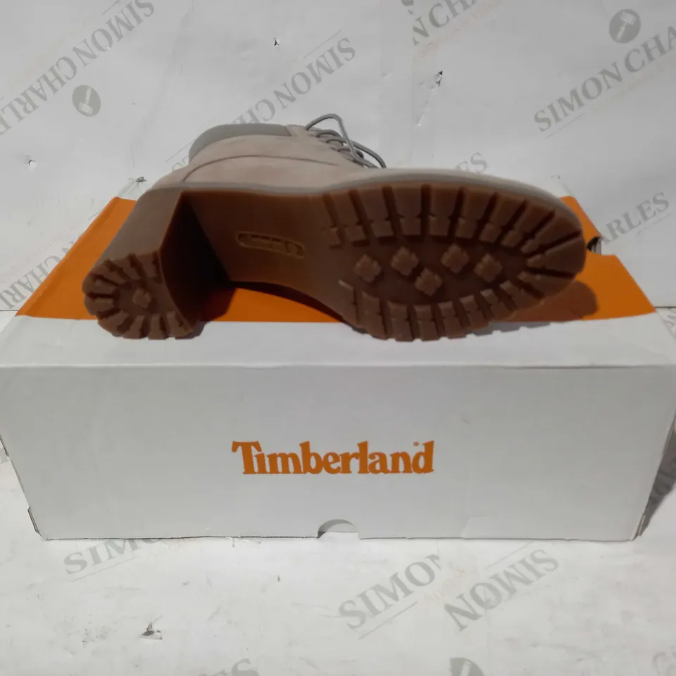 BOXED PAIR OF TIMBERLAND ALLINGTON HEELED BOOTS IN TAUPE UK SIZE 7