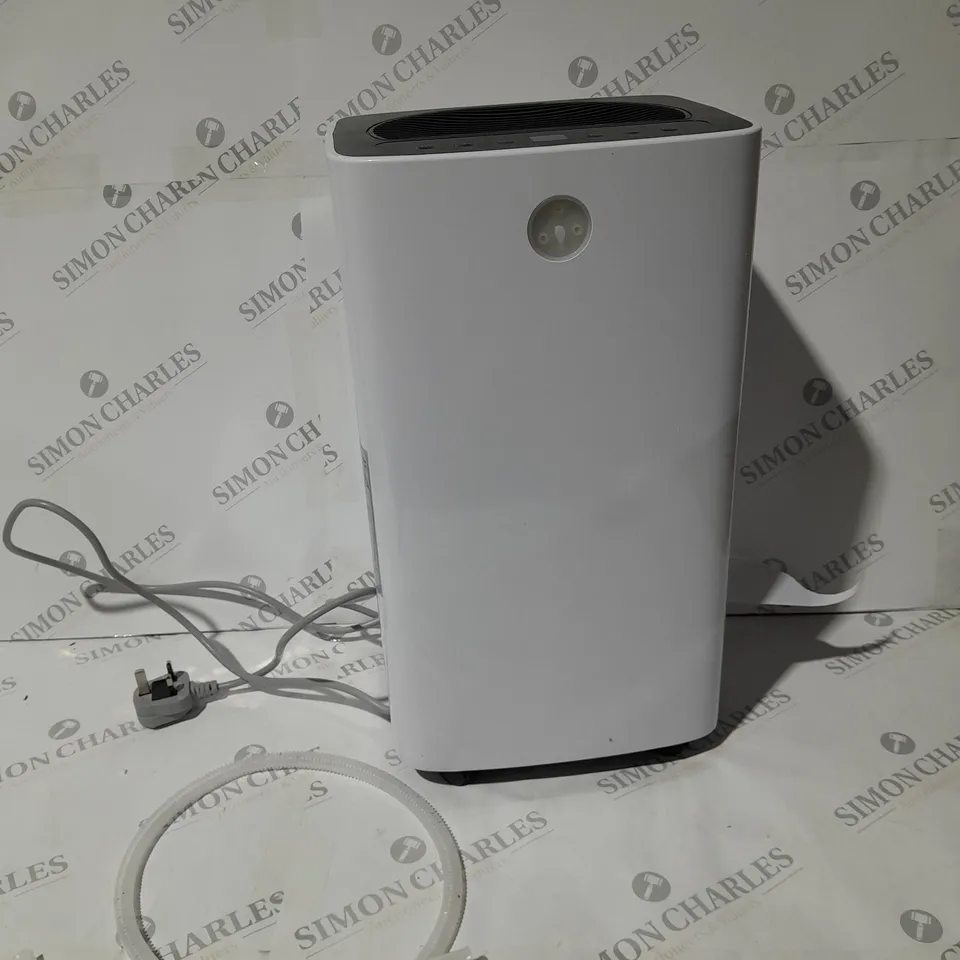 OUTLET 12L DEHUMIDIFIER WITH 2L WATER TANK AND TIMER