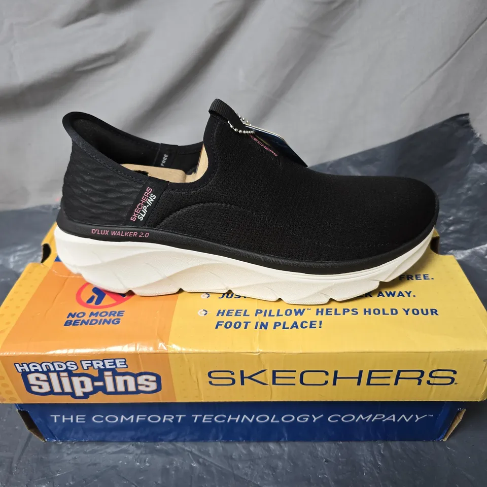 SKECHERS HANDS FREE SLIP-INS SLIP-ON SNEAKERS – BLACK SIZE 5