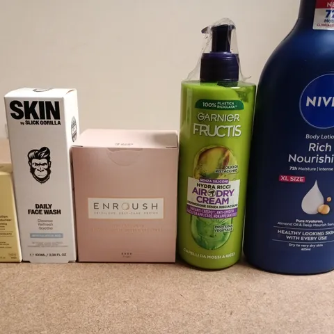 APPROXIMATELY 15 ASSORTED HEALTH & BEAUTY PRODUCTS TO INCLUDE PAULA'S CHOICE , NIVEA AND GARNIER