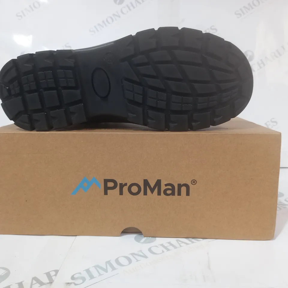 BOXED PAIR OF PROMAN WATERPROOF BOOTS IN BLACK EU SIZE 39