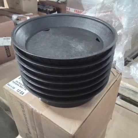 BOXED TABLECRAFT DINER PLATTER WITH BASE POLYPROPYLENE, BLACK, APPROXIMATELY 12 PER BOX 