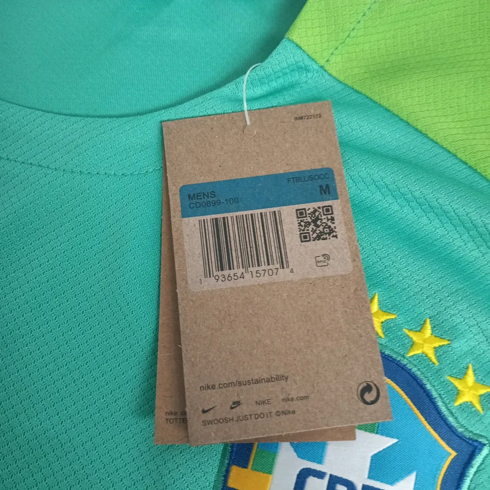 NIKE BRAZIL NATIONAL TEAM MEN'S FOOTBALL SHIRT – SIZE M