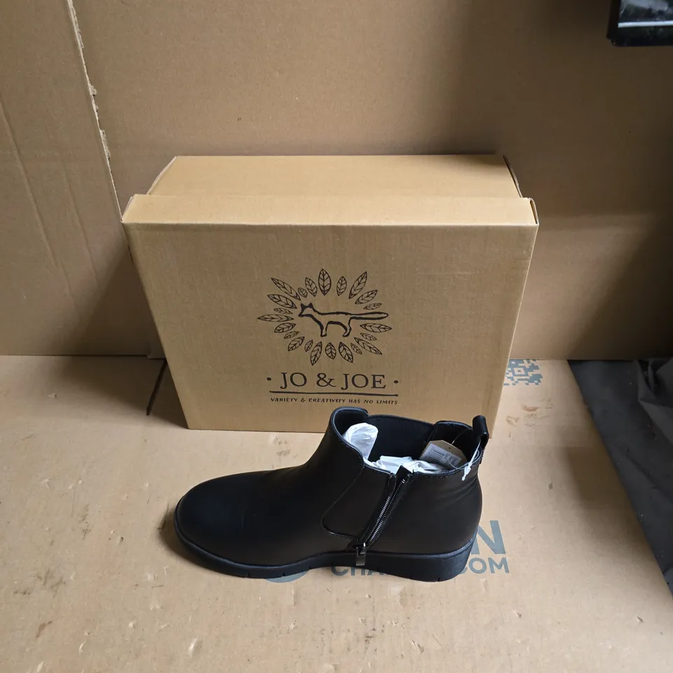 JO & JOE BLACK CHELSEA BOOT WITH ZIP – WOMEN'S ANKLE BOOT - UK SIZE 4