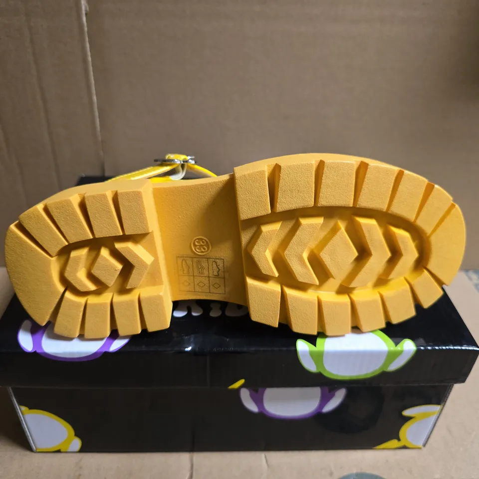 BOXED PAIR OF KOI LA LA TELETUBBIES KIDZ MARY JANES – YELLOW, UK SIZE 1K