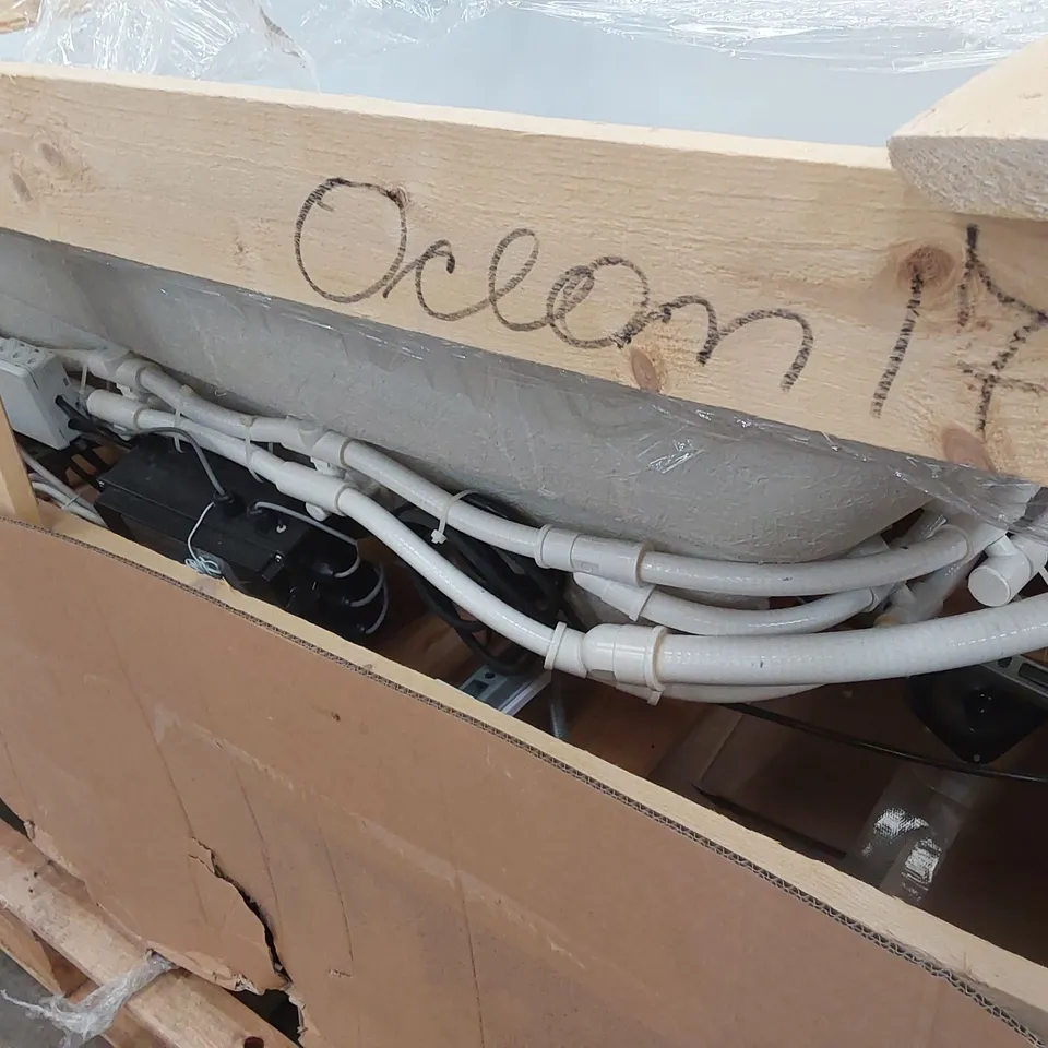 PACKAGED EMOTION OCEAN 170 WHIRLPOOL BATHTUB