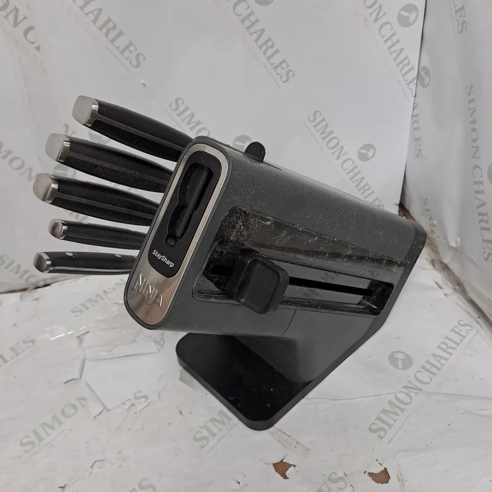 NINJA FOODI STAYSHARP KNIFE BLOCK WITH INTEGRATED SHARPENER K32005UK - COLLECTION ONLY