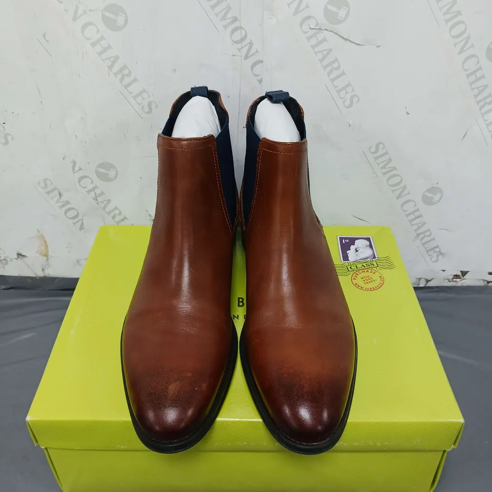 BOXED PAIR OF TED BAKER MENS CHELSEA BOOTS IN BROWN SIZE 9