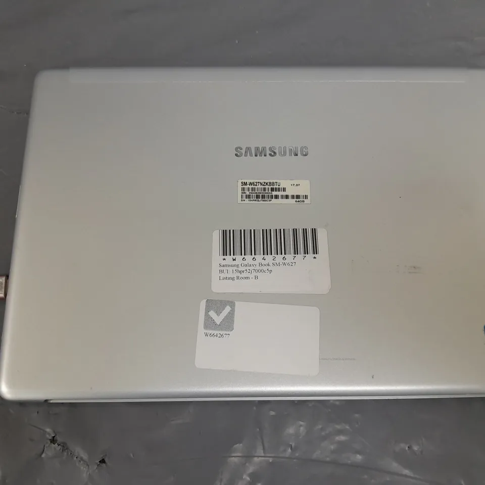 SAMSUNG GALAXY BOOK SM-W627