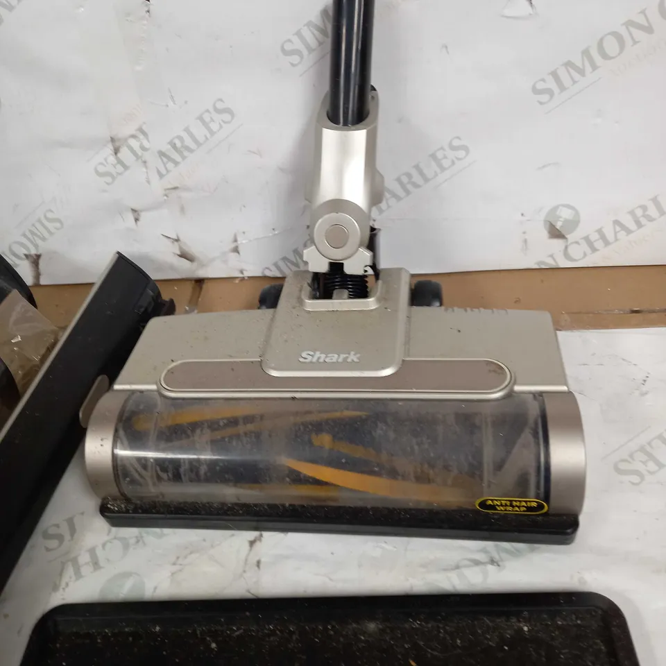 SHARK WANDVAC 2-IN-1 LIGHTWEIGHT CORDLESS HANDHELD VACUUM CLEANER WV361UK - GOLD