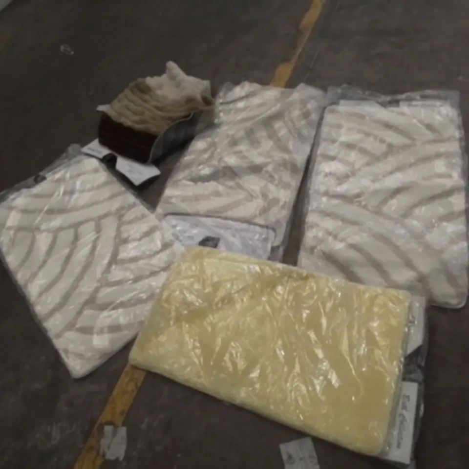 5X ASSORTED BATHMATS 