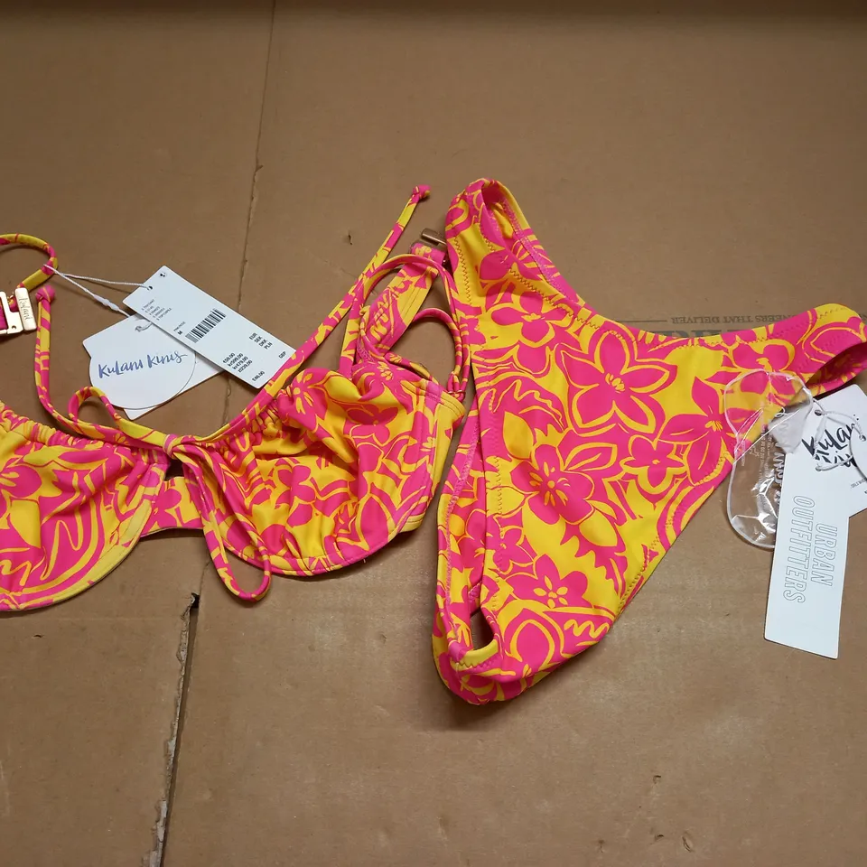 URBAN OUTFITTERS KULANI KINIS BIKINI - M
