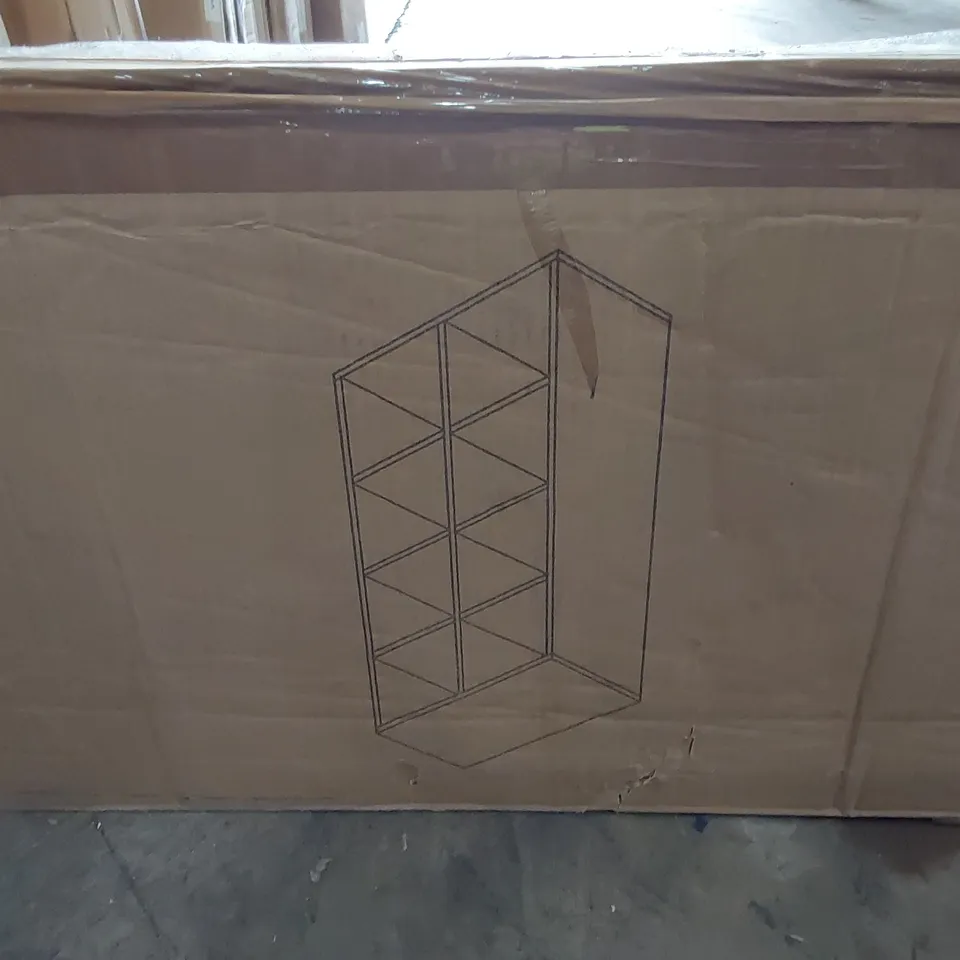 BOXED BOOKSHELF IN WHITE (1 BOX)