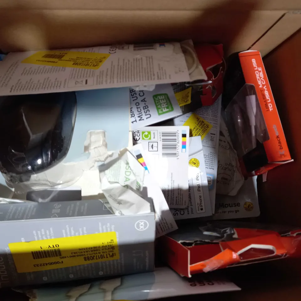 LOT OF APPROXIMATELY 20 ASSORTED HOUSEHOLD ITEMS TO INCLUDE MIXX CHARGESPOT WIRELESS CHARGER, JVC TRUE WIRELESS EARBUDS, MIXX STREAMBUDS HYBRID CHARGE TRUE WIRELESS EARBUDS, ETC