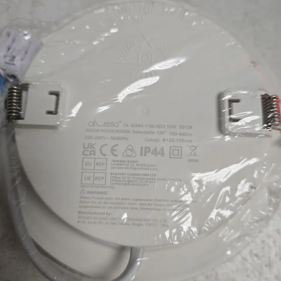 ALUSSO DL-SS40-110LND3 10W LED CEILING DOWNLIGHT, WHITE – IP44, 3000K/4000K/6500K SELECTABLE, 120° BEAM