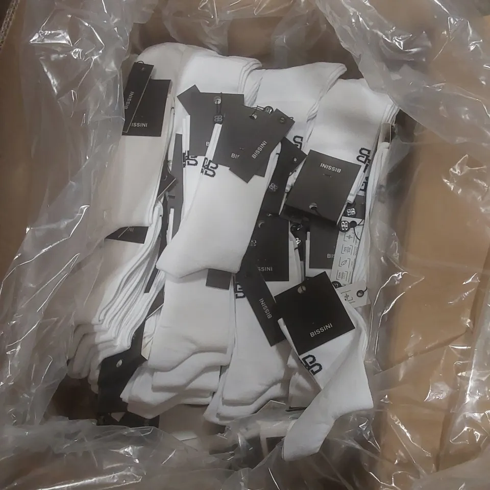 BOX TO CONTAIN A LARGE QUANTITY OF BRAND NEW PAIRS OF BISSINI CYCLING SOCKS - WHITE // SIZE: XXL // 1 PAIR PER PACK