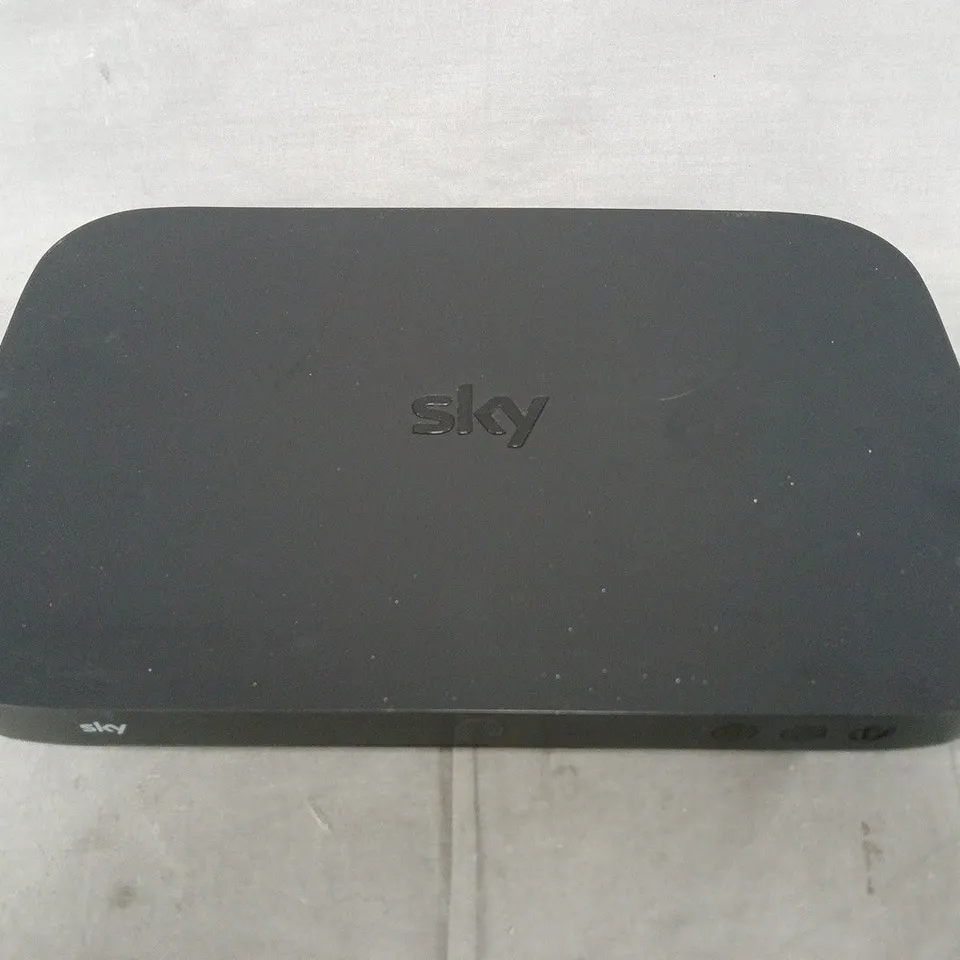 SKY Q ES340D8 1TB TV BOX
