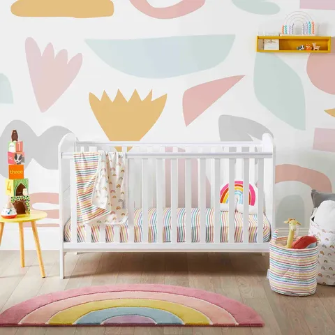 BOXED ICKLE BUBBA THE COLEBY CLASSIC COT BED - WHITE (1 BOX)