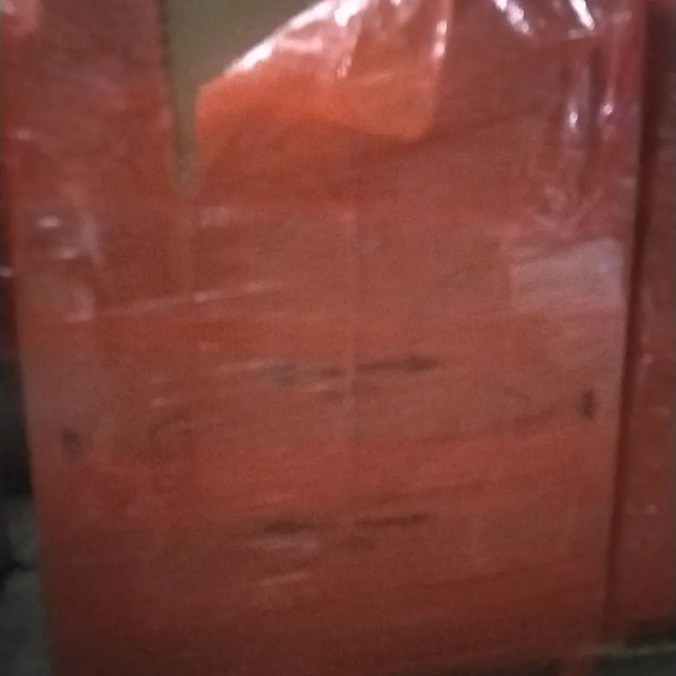 PALLET OF ASSORTED ITEMS INCLUDING - CANDLE WARMER LIGHT
