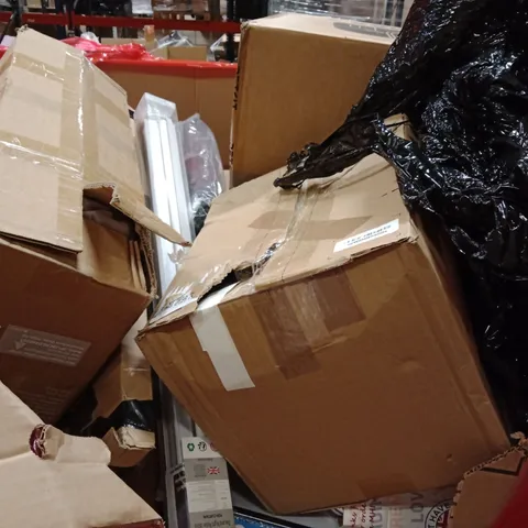 PALLET OF ASSORTED HOUSEHOLD GOODS AND PRODUCTS TO INCLUDE;AREA RUG, PLAYPEN,PHOTO FRAME