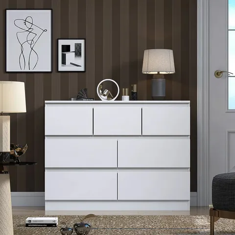 BOXED WARREN 7 DRAWER MERCHANT CHEST OF DRAWERS: 4+3 CONFIGURATION. SCRATCH RESISTANT. HANDLELESS DESIGN. 14CM DEEP DRAWERS (2 BOXES)