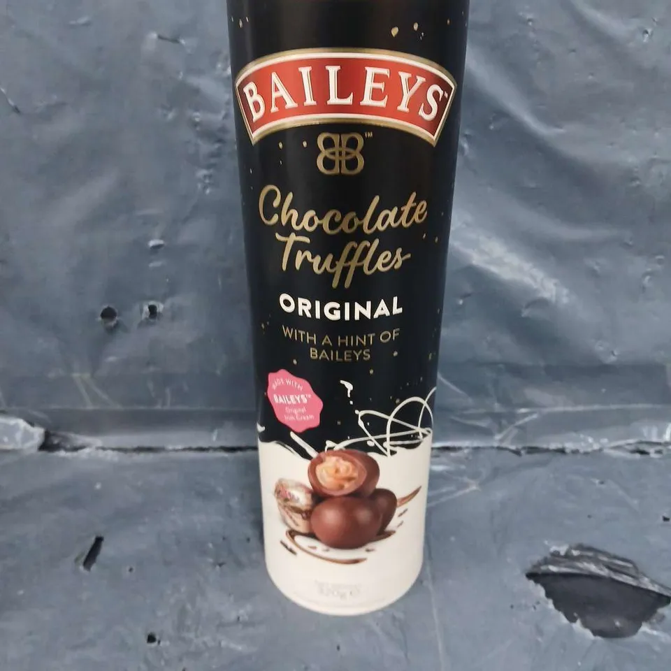 BAILEYS TWIST WRAPPED MILK TRUFFLES IN GIFT TUBE 320G RRP £14.99