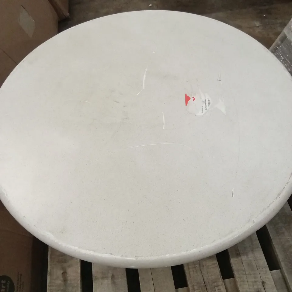 RUE CONCRETE COFFEE TABLE