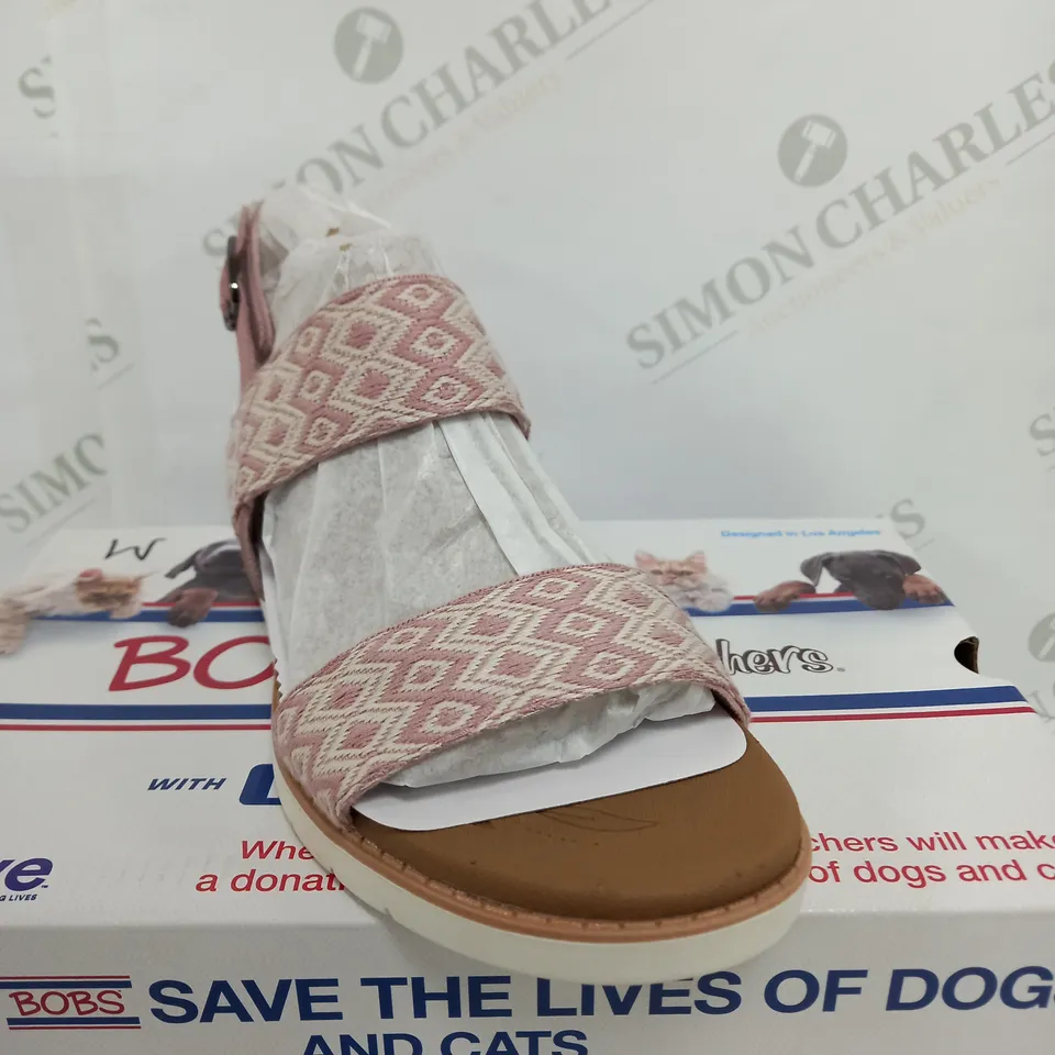 SKETCHERS MEMORY FOAM SANDALS SIZE 5