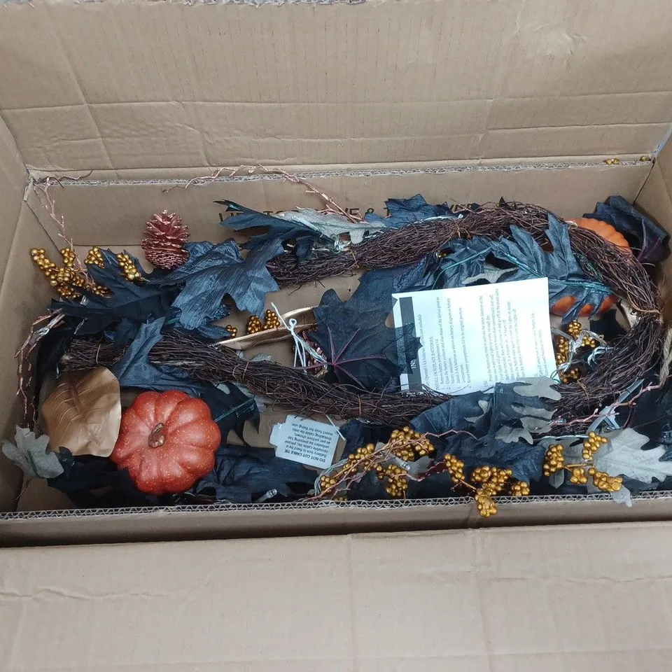 DESIGNER AUTUMN PRE-LIT BLACK LEAF GARLAND RRP £29.99