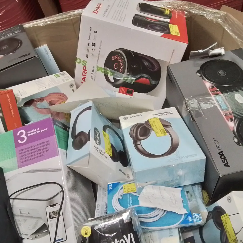 PALLET CONTAINING VERY LARGE AMOUNT OF SPEAKERS, HEADPHONES, PRINTERS AND OTHER ELECTRONIC ITEMS