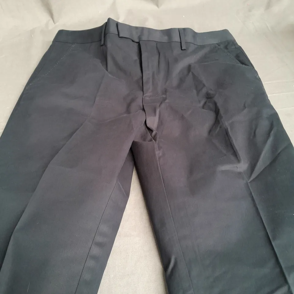 HAWES & CURTIS NAVY CHINOS - SIZE 34-33