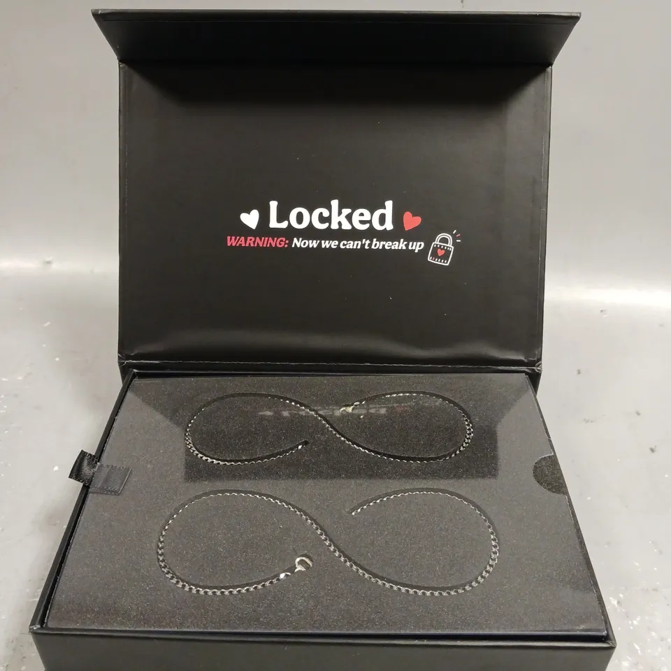 BOXED LOCKED PERMANENT BRACELETS SET 