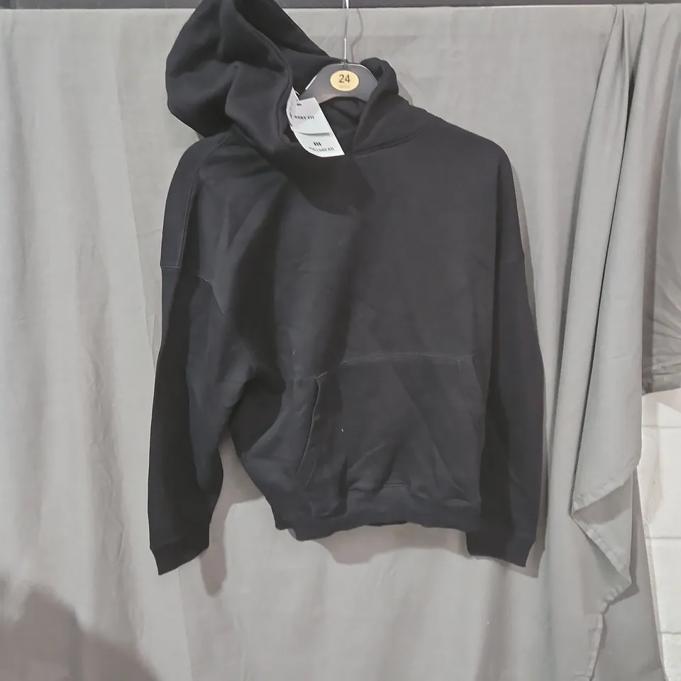 PULL&BEAR BOXY FIT HOODIE – BLACK – UK SIZE S