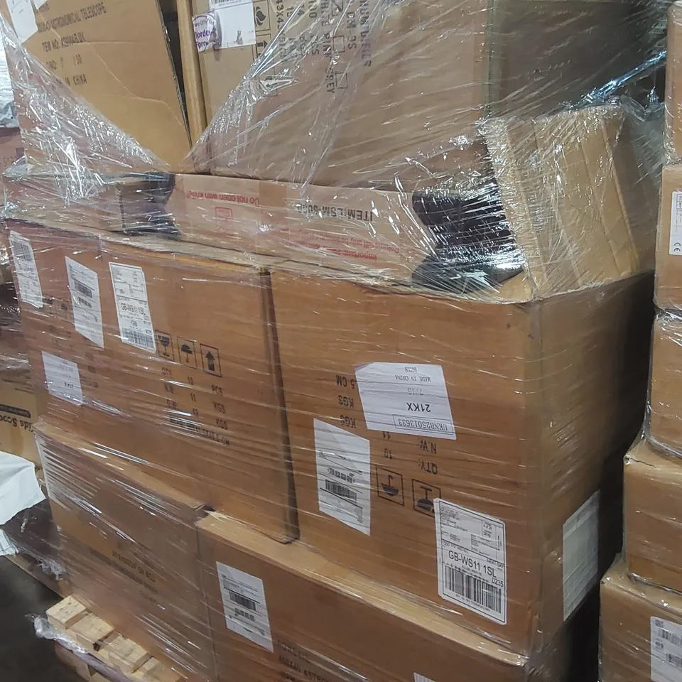 PALLET CONTAINING A VERY LARGE QUANTITY OF ASTRONOMICAL TELESCOPES AND OTHER ASSORTED ITEMS 