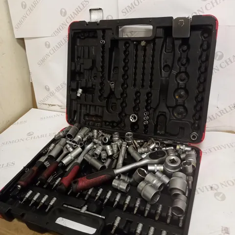 HILKA SOCKET SET