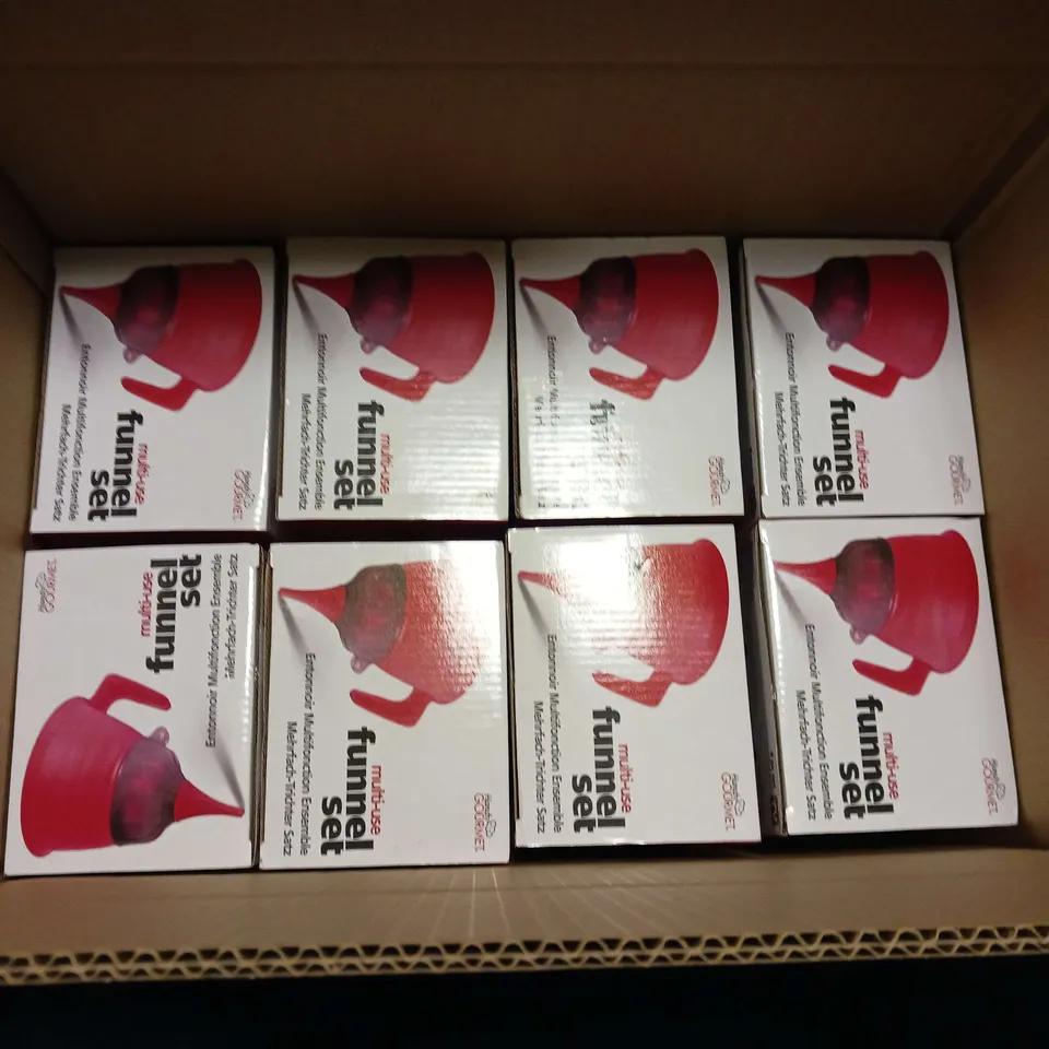 LOT OF 8 MULTI-USE FUNNEL SETS RED