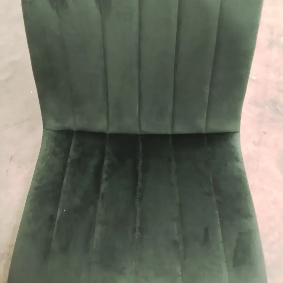 BOXED UNBRANDED SET OF 2 PADDED DINING ROOM CHAIRS IN GREEN 