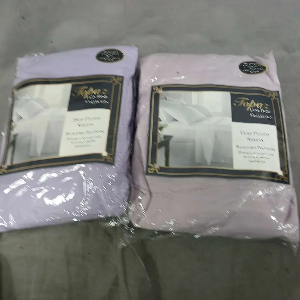 LARGE QUANTITY OF DEEP FITTED SHEETS