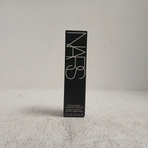 NARS NATURAL RADIANT LONGWEAR FOUNDATION – 30 ML, MEDIUM 6 ARUBA