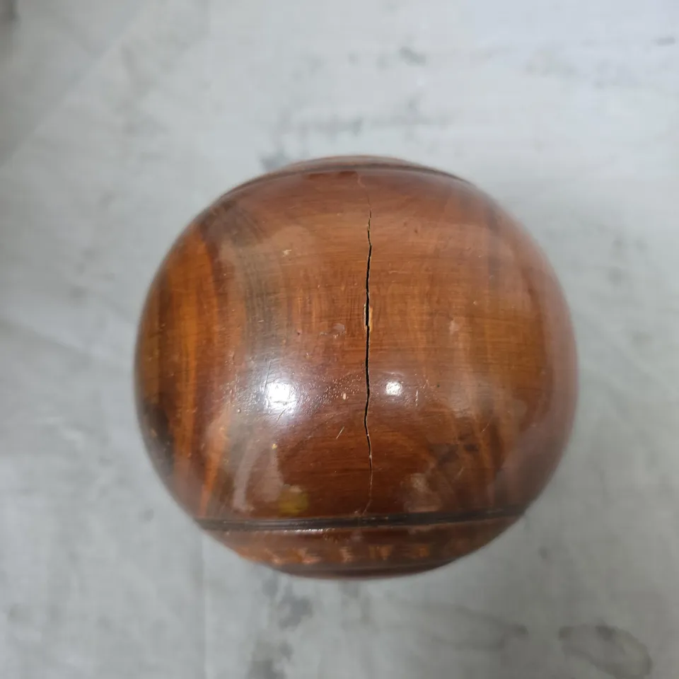 WOODEN CROWN GREEN BOWL BIAS NO.3