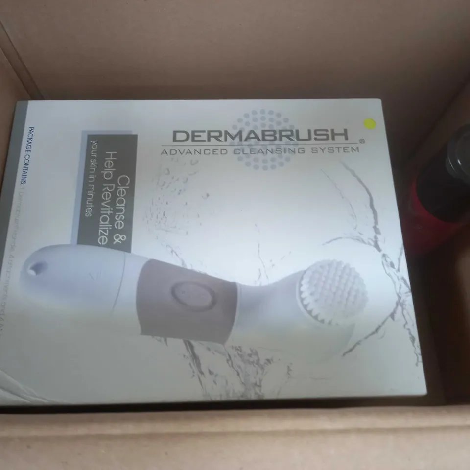 BOX OF APPROXIMATELY 6 ASSORTED HEALTH & BEAUTY ITEMS TO INCLUDE - DERMABRUSH ADVANCED CLEANSING SYSTEM , DIOR FAHRENHEIT , POLICE INSTINCT ETC