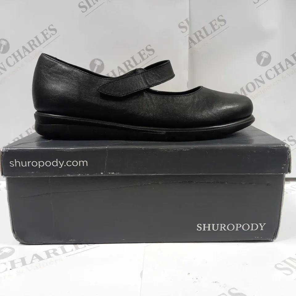 BOXED PAIR OF SHUROPODY MARY JANE SHOES IN BLACK UK SIZE 8
