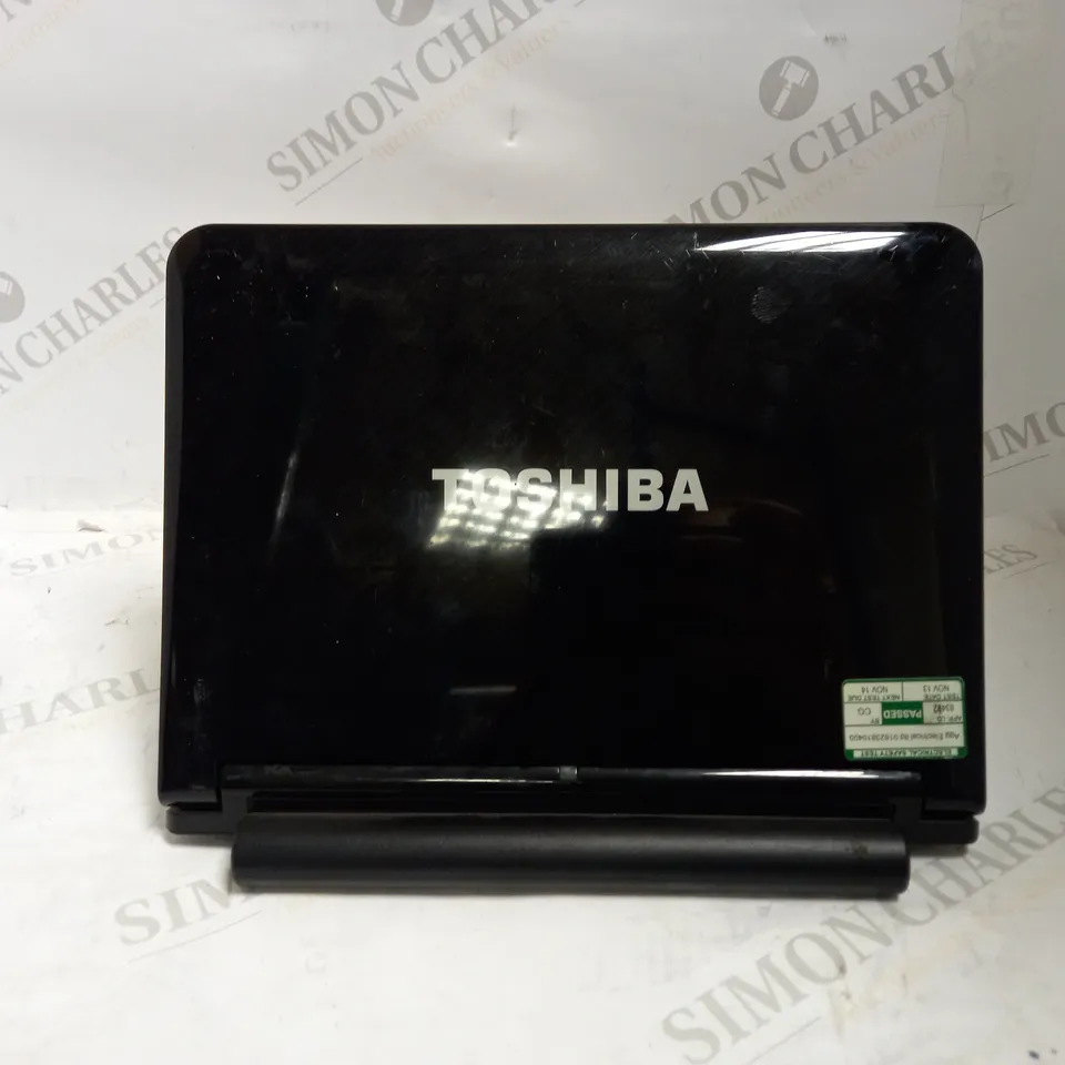 TOSHIBA NB200-11L 10" LAPTOP
