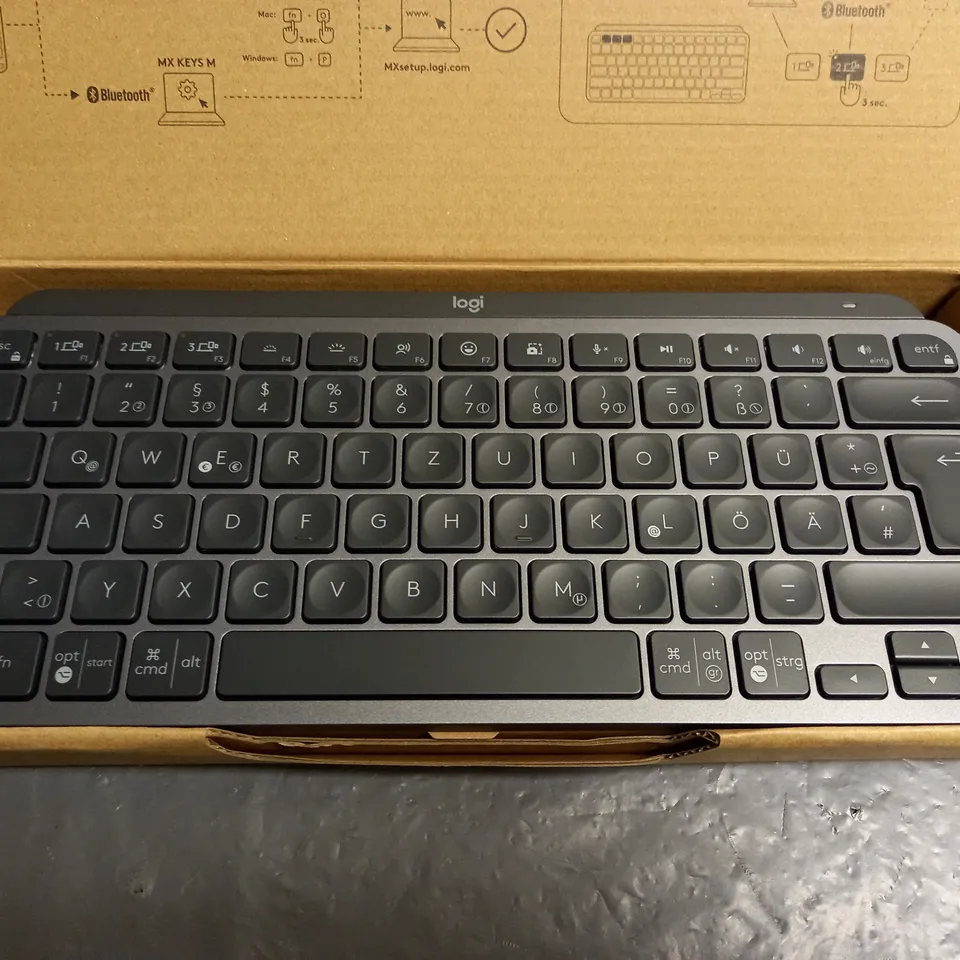 BOXED LOGITECH MX KEYS MINI	