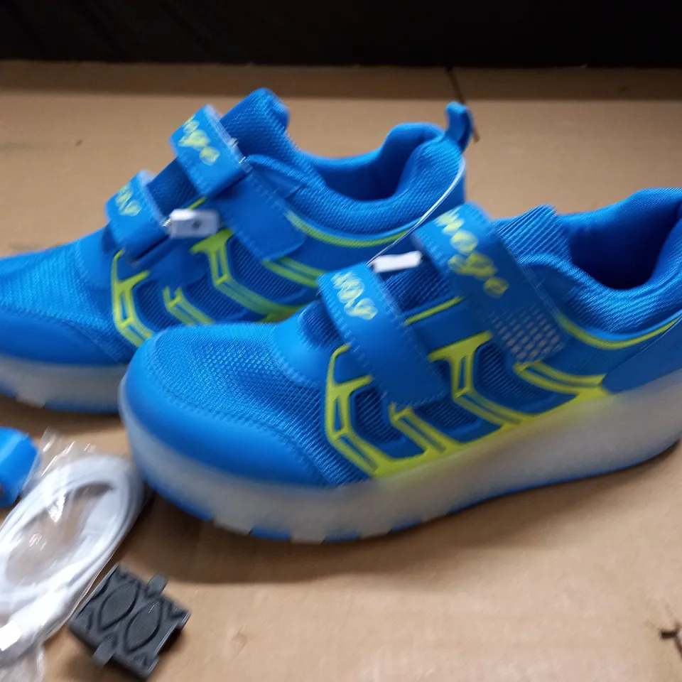 PAIR OF FASHION LIGHT UP WHEELIE TRAINERS - 39