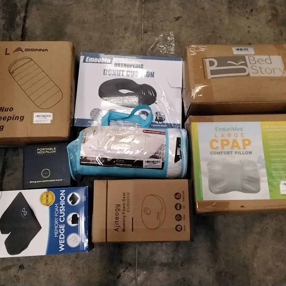 PALLET CONTAINING ASSORTED PILLOWS & CUSHIONS INCLUDING SLEEPING BAG, ORTHOPEDIC DONUT CUSHION, LARGE CPAP COMFORT PILLOW, NECK PILLOW, WEDGE CUSHION 